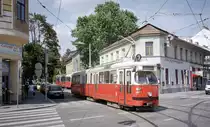 Wien Wiener Linien SL 9 (E1 4855) XVIII, Währing, Gersthof, Gersthofer Straße / S-Bahnhof Gersthof am 5. August 2010. - Scan eines Farbnegativs. Film: Kodak FB 200-7. Kamera: Leica C2.