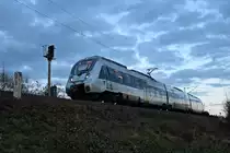 1442 634 (Bombardier Talent 2) der S-Bahn Mitteldeutschland (DB Regio Südost) als S 37744 (S7) von Halle(Saale)Hbf Gl. 13a nach Halle-Nietleben fährt bei Böllberg-Wörmlitz auf der Bahnstrecke Halle–Hann. Münden (KBS 590). [29.12.2017 | 16:03 Uhr]