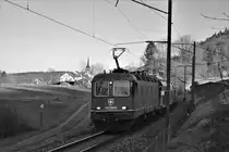 SBB Re 620 040-6 mit einem Kieszug zwischen Pfungen und Embrach-Rorbas.

Dienstag, 13. Februar 2018

Der Kieszug überraschte mich ausgerechnet beim Fotostellenwechsel. 