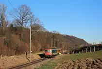 Am 13. Februar 2018 wurde ich von einem Messzug, bestehend aus der SBB Re 4/4 II 11301, dem Funkmesswagen X 60 85 99-90 108-9 und dem BDt 50 85 82-33 921-6, zwischen Pfungen und Embrach-Rorbas, überrascht. Bei der Rückfahrt von Bülach in Richtung Wintertur konnte ich den Messzug gerade noch rechtzeitig ablichten... 

Der Messzug sähe beinahe wie die alte und bereits historische S41, nur das es schon längst Geschichte ist...