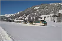Der MOB Belle Epoque Zug zeigt sich zur Zeit in interessanten Variationen: mit zwei Steuerwagen, einem  Belle Epoque Wagen und der mittigen Ge 4/4 Serie 8000 zeigt er sich hier zwischen Schönried und Gruben.
13. Feb. 2018
