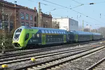 445 025-3 fährt am 10.2.2018 als RE7 (RE21063) von Flensburg zusammen mit 445 023-8 als RE7 (RE21113) von Kiel Hauptbahnhof in den Hamburger Hauptbahnhof ein.
