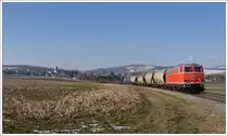 2143.056 vom Verein Neue Landesbahn, die am 25.2.2018 nach getaner Arbeit für die anwesenden Fotografen noch einen kurze Pendelfahrt im Raum Ersntbrunn unternommen hat. 