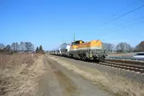 BASF Vossloh DE18 (92 80 4185 003-5 D-BASF) Lok DE24 mit GATX Kalkwagen am 24.02.18 bei Karben (Wetterau)