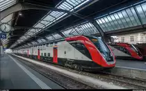 Twindexx Swiss Express im Fahrgasteinsatz! Am 26. Februar 2018, mit über 4 Jahren Verspätung und unter grosser Medienaufmerksamkeit, fand die erste Fahrt des neuen  Aquilo -Zuges der SBB auf dem IR 17 2368 statt.<br>
Neben dem für die Fahrt zum Einsatz kommenden IR 200 RABe 502 207 wurde in Zürich HB der IR 100 RABe 502 402 aufgestellt. 