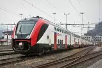 SBB RABe 502 204-6 (UIC 94 85 0 502 204-6 CH-SBB) abgestellt mit dem langen RABDe 502 001-6 (UIC 94 85 0 502 001-6 CH-SBB) am Morgen des 25. Februar im Bahnhof Sargans. 

Sonntag, 25. Februar 2018