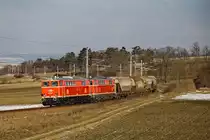 Hier ist NLB-Fotozug mit 2143.056 und 2143.070 noch unter Fahrdraht bei frischen -14°C, auf der Schnellbahnlinie S2 zwischen Ladendorf und Neubau-Kreuzstetten zu sehen. (25.02.2018)