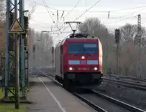 185 388-6 DB kommt als Lokzug aus Aachen-West(D) nach Neuss(D) und kommt aus Richtung Aachen-West,Laurensberg,Richterich, fährt durch Kohlscheid in Richtung Herzogenrath,Hofstadt,Finkenrath,Rimburg,Übach-Palenberg Zweibrüggen,Frelenberg,Geilenkirchen,Süggerath,Lindern,Brachelen,Hückelhoven-Baal,Baal,Erkelenz,Herrath,Beckrath,Wickrath,Rheydt,Mönchengladbach. 
Aufgenommen von Bahnsteig 1 in Kohlscheid.
Bei schönem Winterwetter am kalten Nachmittag vom 1.3.2018. 