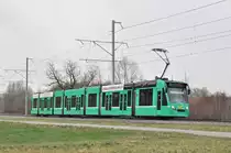 Be 6/8 Combino 318, auf der Linie 14, fährt zur Haltestelle Lachmatt. Die Aufnahme stammt vom 27.02.2018.