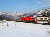 Die 1116 137 mit einem EC am 13.01.2018 unterwegs bei St. Johann im Pongau.