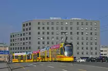 Be 6/10 Tango 164, auf der Linie 10 überquert die Münchensteinerbrücke. Die Aufnahme stammt vom 24.02.2018.