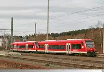 Ein ungewöhnliches Zugpärchen im Frankenwald fuhr am 11. März 2018 den Fotografen vor die Linse. Normalerweise sind hier in Steinbach am Wald, den Scheitelpunkt der Frankewaldrampe, keine Triebzüge der BR 650 unterwegs. 