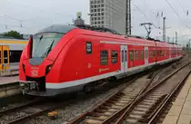 1440 312-5 steht am 18.8.2017 als S5 nach Hagen Hauptbahnhof im Dortmunder Hauptbahnhof bereit.