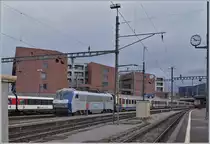Leider etwas ungeschickt stand die SNCF BB 26 147 (UIC 91 87 0026147-5 F-SNCF) mit ihrem TER Basel/Bâle. Das Gebiet für den Regionalverkehr  Grand Est  besteht aus den Regionen Alsance, Lorraine, Champagne und Ardenne.
13. März 2018