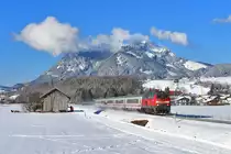 218 491 mit IC 2085 am 13.02.2018 bei Altstädten. 