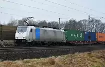 186 430-5 von Railpool kommend aus Hamburg. Höhe Bardowick, 13.03.2018