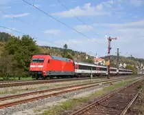 So mit diesem Bild Feier ich heute ein kleines Jubiläum es ist mein 1000.Bild hier bei Bahnhbilder.de.101 039 mit IC 185 Stuttgart-Zürich bei Horb am Neckar.(30.9.2017).