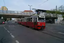 Am 5.5.2017 fuhr ein E1-c3-Zug, bestehend aus E1 4509 und c3 1222 auf dem Weg von der Stadthalle nach Kaiserebersdorf und unterquerte dabei in der Geiselbergstraße die Pressburger Bahn. Nur zwei Monate später quittierte der Beiwagen im 56. Jahr seinen Dienst.