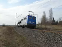 Am 17.03.2018 kam die 140 017(140 806) mit einem Autozug aus Richtung Wittenberge nach Stendal und fuhr weiter in Richtung Magdeburg.