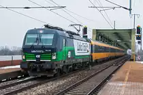 193 222 brachte am 03.03.2018 den regiojet 1033 von Prag nach Wien. Das Foto entstand in Wien Praterkai.