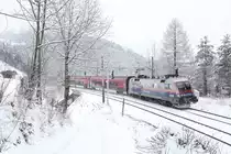 1116.250 fährt mit RJ-535 zwischen Klamm/Sch. und Breitenstein am 18.3.18