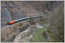 ÖGEG 1141.21 mit ihrem SR 14485 von Admont nach Eisenerz am 17.3.2018 zwischen Gstatterboden und Hieflau aufgenommen.