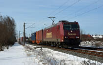 185 513 der Emons führte am 18.03.18 einen Containerzug durch Greppin Richtung Bitterfeld.
