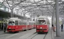 Wien Wiener Linien SL 5 (E1 4822 / E1 4806) II, Leopoldstadt, Praterstern am 19. Oktober 2010. - Scan eines Farbnegativs. Film: Fuji S-200. Kamera: Leica C2.