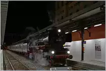 Die 01 202 des Vereins  Pacific 01 202  brachte den langen Sonderzug der  Eisenbahn Nostalgiefahrten Bebra e.V.  pünktlich an sein Ziel Locarno.
Während die Reisende müde zu ihren Hotels gehen, ist für das Fahrpersonal der Tag noch nicht zu Ende, der Zug verbringt die Nacht in Bellinzona. 
20. März 2018
