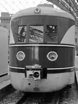 Im April 2014 war der VT 137 856 als Blickfang im Dresdner Hauptbahnhof abgestellt.