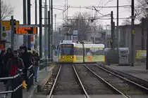 Berlin, Michael-Brückner-Straße. AEG GT6N-U #1517 als Linie 67 nach Krankenhaus Köpenick erreicht die Haltestelle S Schöneweide. Die Aufnahme stammt vom 15.02.2018. 