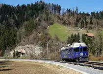 Ciné Tunnel Kino/SOB:
CHARTER GV TUNNELKINO KERZERS
ABe 94 85 7 526 290 zwischen Ramsei und Langnau i.E. unterwegs am 24. März 2018.
Hier handelt es sich um den ehemaligen SOB Triebwagen ABe 4/4 11 mit Baujahr 1940.
Foto: Walter Ruetsch