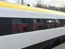 Neu & Alt ODER Spieglein Spieglein am Zug, wer ist die schönste im ganzen Land? 

Die Antwort ist wohl 218 435 die mit einem Re nach Neustadt unterwegs war und in Blaubeuren eine Begegnung mit der Zukunft des Nahverkehrs in BW in Form von 612 051 hatte.