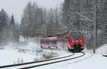 Kurz vor Klais befindet sich dieser Hamster. Er hat die Steilstrecke hinter Garmisch-Partenkirchen schon überwunden.

Klais, 20. März 2018 