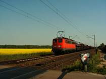 139 163 ,mit einem G�terzug am 28.04.2007 hier in der N�he von Riesa