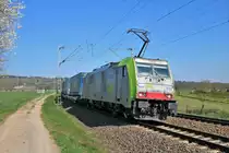 BLS Cargo 486 510-1 mit Walter KLV am 07.04.18 bei Niederwalluf (rechte Rheinstrecke) 