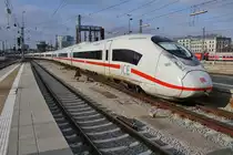 407 009-0 und 407 016-5 verlassen am 6.1.2018 als ICE516 nach Dortmund Hauptbahnhof den Münchener Hauptbahnhof.