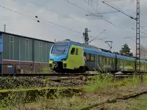 Flirt 3 der Westfalenbahn als RE 90287 bei Leschede. Aufgenommen am 16.04.2018