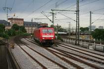 189 015 mit einem G�terzug bei Mannheim am 13.5.2007