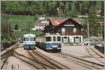 ABDe 8/8 kreuzt in Les Avants einen Be 4/4+ABt Pendelzug. (Archiv 05/77)
