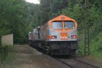 MKB V20 und Hvle V330.3 als Lz bei der Fahrt durch den Haltepunkt Neuwerk; 27.05.2007