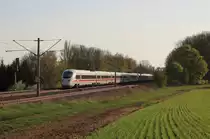 Bei Kilometer 119,6 der Thüringer Bahn konnte ich zwei ICE-T-EInheiten auf dem Wag nach Frankfurt(Main)/Wiesbaden festhalten.

Ingersleben, 19. April 2018