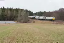 077 023-5 mit dem MEG Zementzug von Rüdersdorf nach Regensburg Hafen bei Oberteich, 24.02.2017