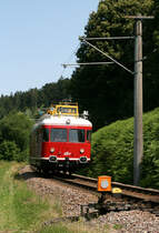 AVG-Turmtriebwagen 480 auf dem Weg zum Bahnhofsfest in Bad Herrenalb.
Wo das Foto genau zwischen Ettlingen und Bad Herrenalb aufgenommen wurde, weiss ich leider nicht mehr.
Aufnahmedatum: 13. Juli 2013