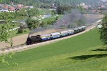 ÖGEG 77.28 am 29.April 2018 mit dem SR 14533 von St. Pölten nach St. Aegyd am Freiwalde bei Göblasbruck.