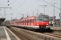 Der 420 in Doppeltraktion in Köln Messe/Deutz am 14.04.2018
Mit dabei Paul Kruschke Könnt bei ihm gerne mal vorbeischauen.