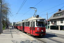 Wien Wiener Linien SL 26 (E1 4782 + c4 1342) XXII, Donaustadt, Am Heidjöchl / Hausfeldstraße (Hst. Am Heidjöchl) am 19. April 2018.