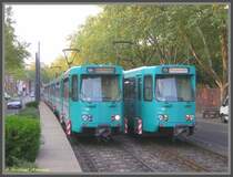 An dieser Stelle mu�te der in Fahrtrichtung Hauptfriedhof fahrende Zug der U5 abwarten, bis der Gegenzug den Gleiswechsel passiert hatte, bis zu dem er aufgrund von Gleisbauarbeiten als Falschfahrt das Gleis aus Richtung Hauptbahnhof befahren mu�te. Dies hatte der 2. Zug mit den Ptb-Triebwagen 733 und 719 gerade getan, wenige Sekunden sp�ter erhielt der 3. Zug im Bild rechts mit den Ptb-Triebwagen 738 und 712 das Signal zur Weiterfahrt.  