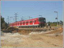 Die Linie S3 fuhr am 01.05.2007 mit 420 333 aus der im Umbau befindlichen Station Eschborn S�d in Fahrtrichtung Darmstadt.