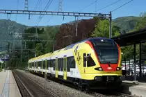 SBB: Regio Biel-Solothurn mit RABe 521 017  Muttenz  anlässlich der Bahnhofseinfahrt Solothurn-West am 30. April 2018.
Hier handelt es sich um einen eher seltenen Einsatz.
Foto: Walter Ruetsch